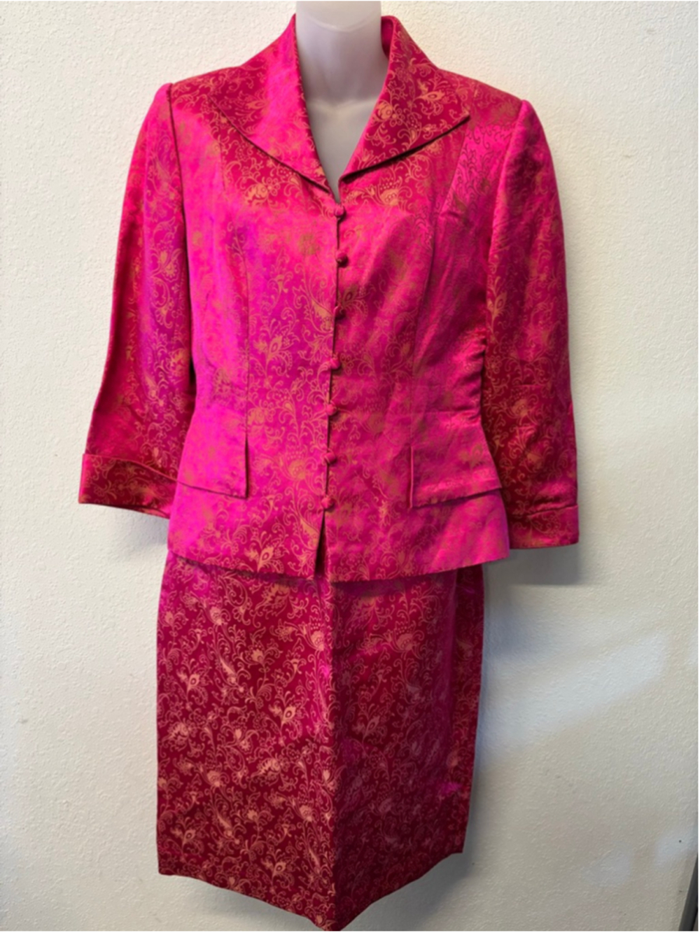 Vintage DONNA MORGAN Pink Gold Floral Skirt suit Size 8 silk linen blend Asian